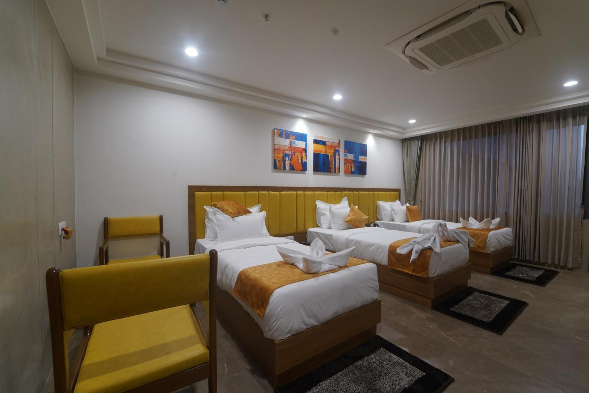 Hotel Stature Inn Kevadia Екстер'єр фото